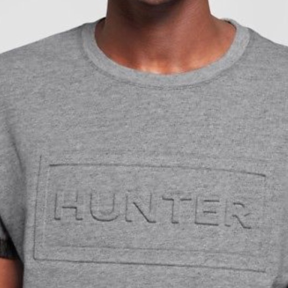 Hunter Embossed Roll Sleeve Logo Tee Shirt SZ L - Picture 7 of 8
